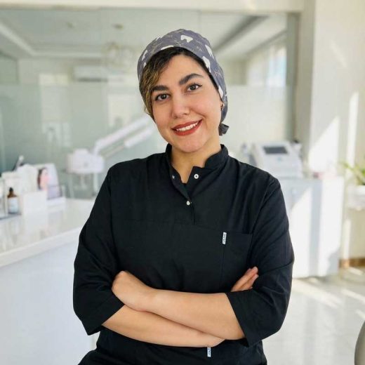 دکتر سحر حیدری جراح و دندانپزشک عمومی